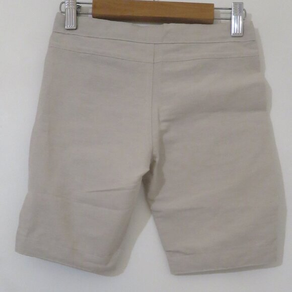 NWT Lulu Beige Shorts - Picture 2 of 4